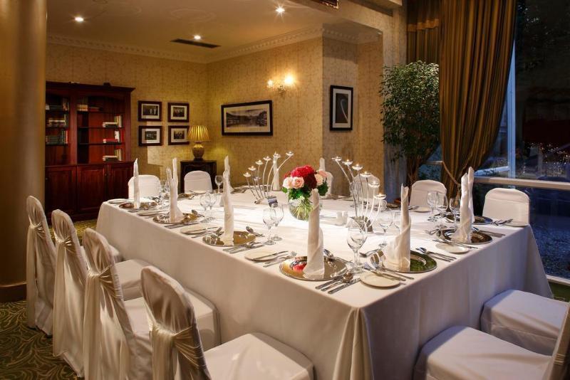 Kilkenny River Court Hotel Exterior photo